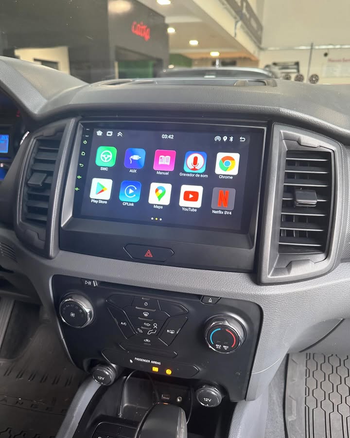 Central multimídia Android instalada em Ford Ranger na San José Auto Center